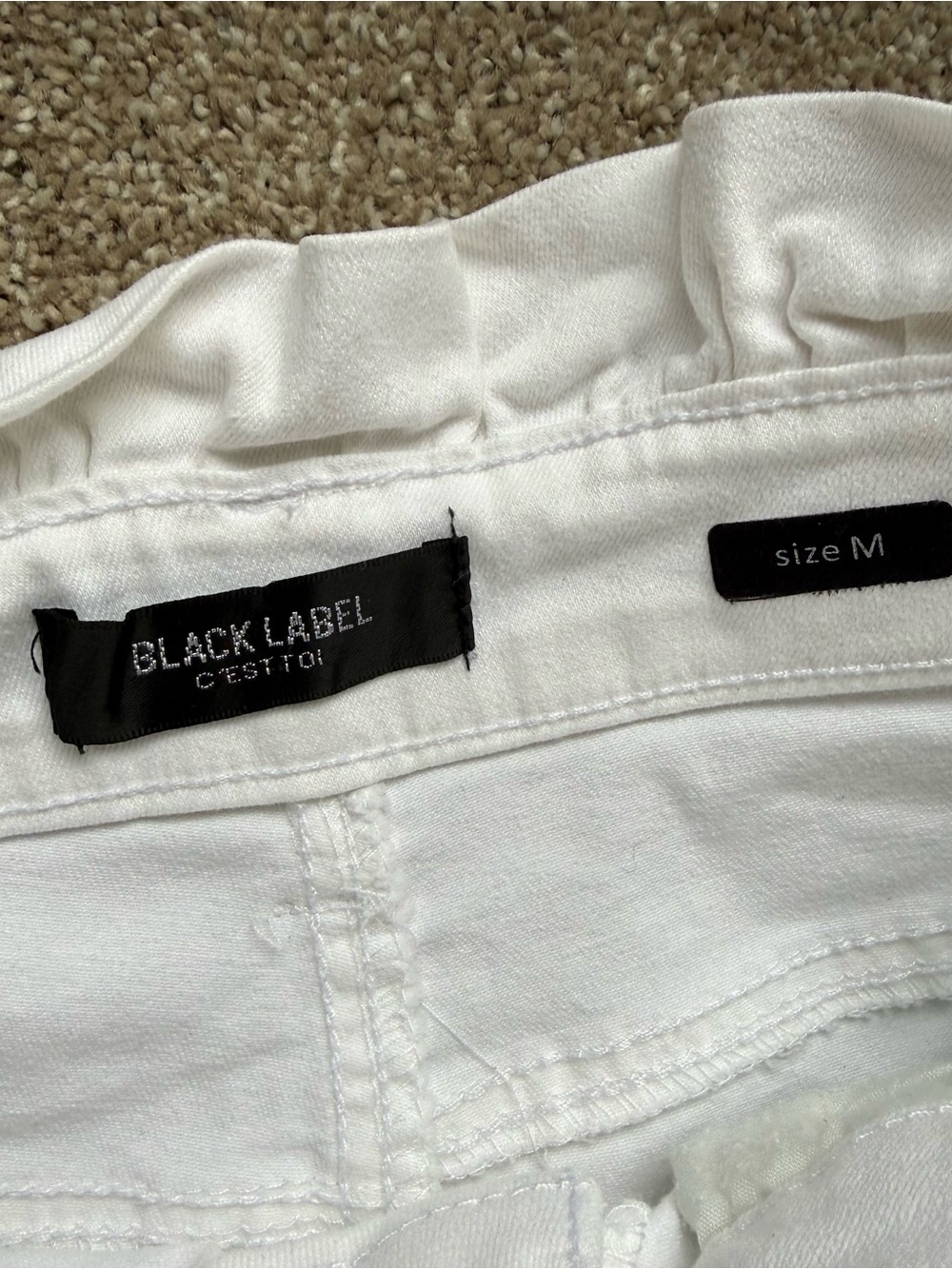 High-Rise Ruffle Waist Black label Jean Shorts - Picture 3 of 3